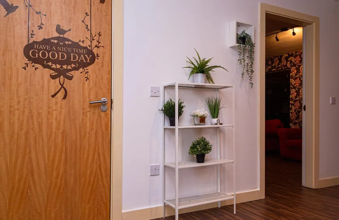 Luxury 3 King Bed Apartment Quayside-1